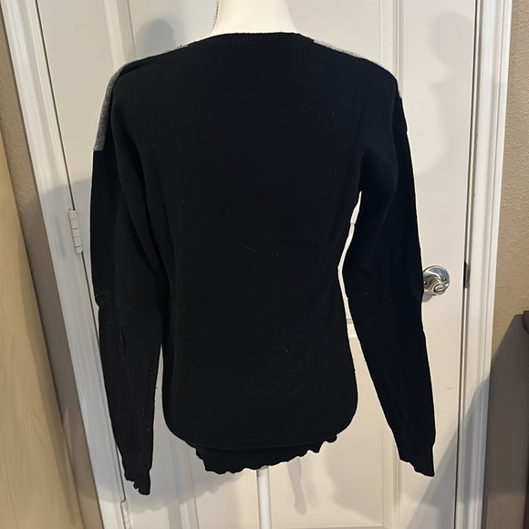 United colors of Benetton/ black and gray sweater. Size M - Picture 4 of 9